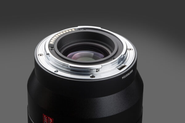 Viltrox-Z-85mm-f/1.8-for-Nikon-Mirrorless-camera