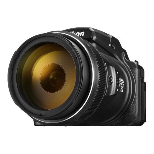 Vaadates eest aga pisut nagu alt üles nurgaga, siis näeme, kui võimas objektiiv on Nikon COOLPIX P1100 kaameral.