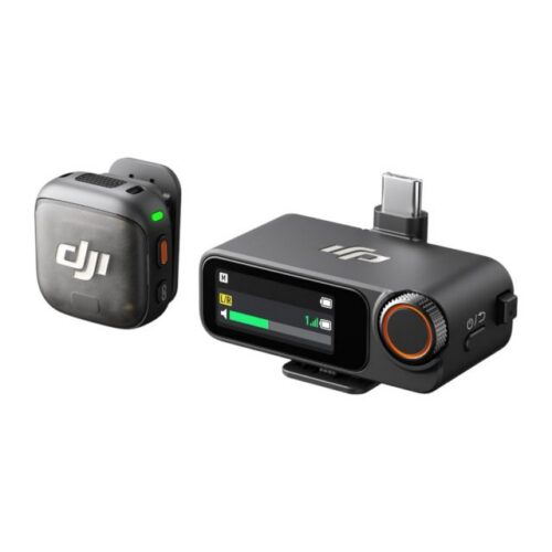 DJI Mic 3 juhtmevaba mikrofon. Pildil on 1tl TX ja 1tk RX seadet. Küljelt vaade.