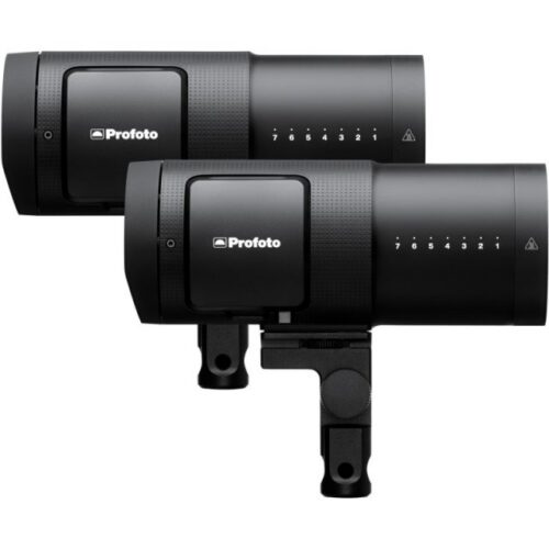Profoto B30 Duo kit sisaldab kahte B30 välklampi. Pildil on need kaks lampi kujutatud küljelt, üksteise ees. Esimene välk varjab tagumise välgu alumist osa. Välgud on musta värvi.