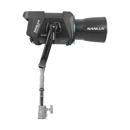 Nanlux Evoke 900C Spot Light küljelt vaates reflektoriga