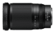 Nikon Z 28-400mm f/4-8 VR objektiivi külgvaade neutraalasendis.