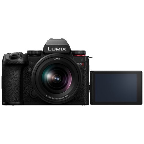 Panasonic Lumix S5M2 20-60mm kit eest ekraan avatud vaade