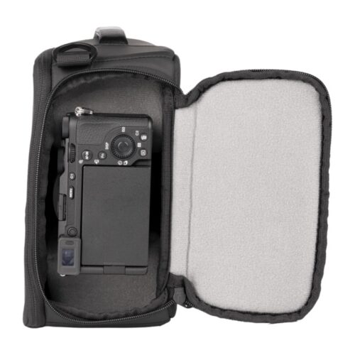 Camera-Cube-Essential-WANDRD-PRVKE-21L-kaameraga