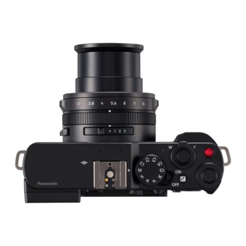 Panasonic Lumix L10 Black suum pool avatud