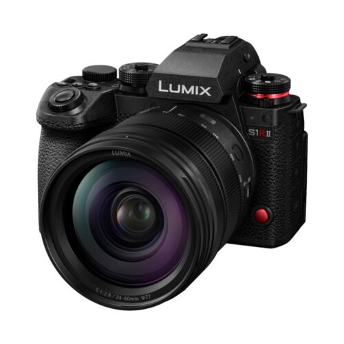 Panasonic Lumix S 24-60mm F/2.8 kaameraga