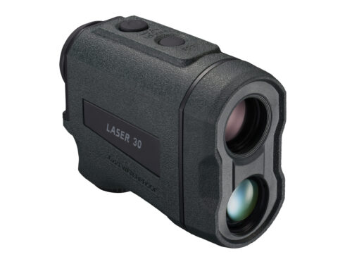 Nikon LASER 30 parem külg koos mudelitähisega, mis toob esile seadme vastupidava ja ilmastikukindla korpuse.