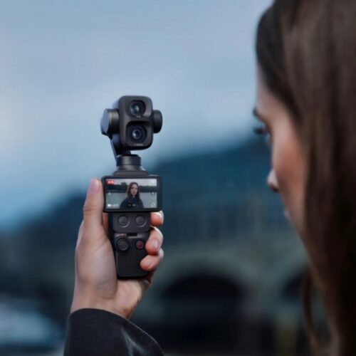 DJI Osmo Pocket 4P VLOG neiu käes