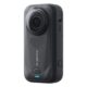 Insta360 X6 seikluskaamera eest küljelt