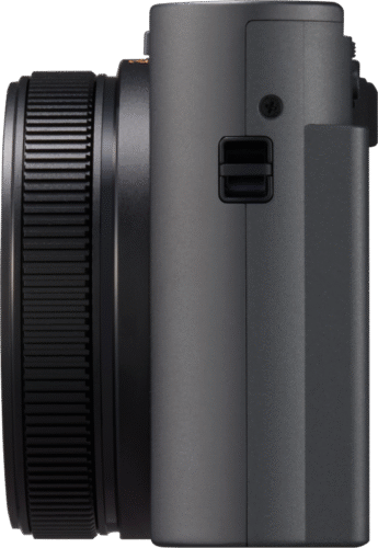 Panasonic Lumix DC-TZ300 külgvaade objektiivi ja mälukaardipesa poolelt
