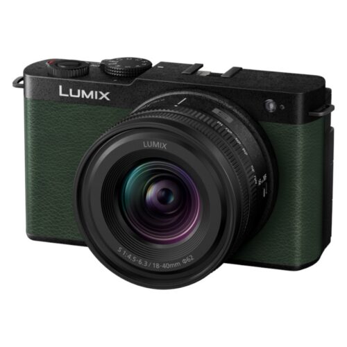 Panasonic Lumix DC-S9 + 18-40mm, dark olive eest küljelt
