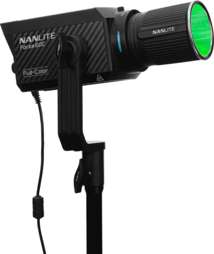 Nanlite Forza 60C RGBLAC LED prožektor statiivil rohelise värvifiltriga
