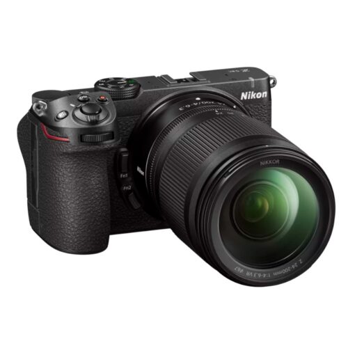 Nikon Z5IIC kit Z 24-200mm must eest küljelt