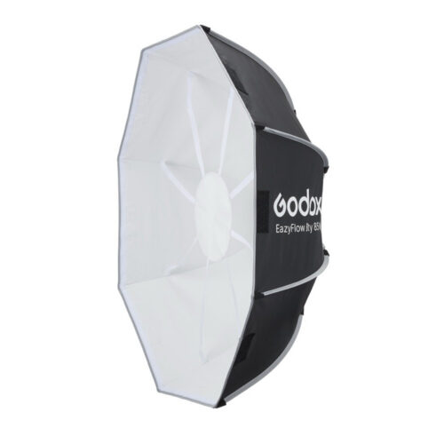 Godox EazyFlow Beauty Dish 85 must ja valge külgvaates, valge sisepinna ja keskse deflektoriga