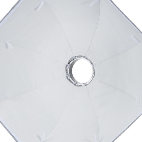 Godox EazyFlow Beauty Dish 65 must ja valge sisevaade otse eest, valge sisepind ja kinnitusava