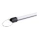 Nanlite PavoTube II 15C LED-toru, mille otsakorki on kinnitatud terasest turvatross