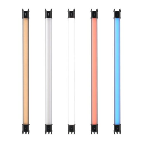 Viis Nanlite PavoTube II 15C LED-toruvalgustit erinevates värvides: soe valge, neutraalne valge, külm valge, punane ja sinine