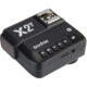 Godox X2T-P päästik külgvaates, grupinupud A–E, USB-C ja 3,5 mm pesa