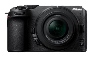 Nikon Z30 + NIKKOR Z DX 16-50mm eestvaade