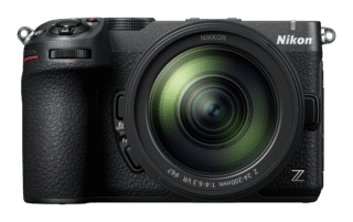 Nikon Z5IIC must + NIKKOR Z 24-200mm