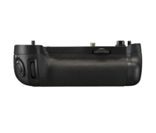 Multi-Power Battery Pack MB-D16 (for D750)